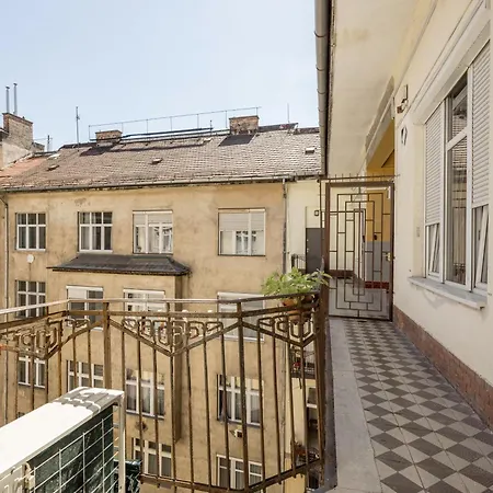 Dream Stay In Budapest-Steps To Buda Eye & Fashion Street Екстер'єр фото